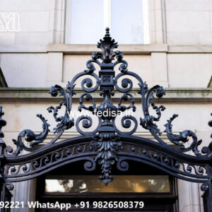 Elegant House Front Iron Structural Beauty No-0316