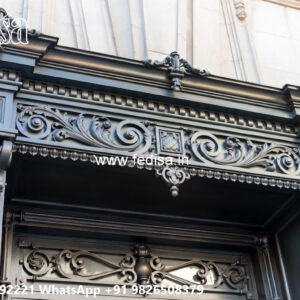 Premium Decorative Iron Balcony Design for Villas No-0628