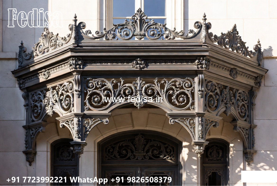 Elegant Villa Front Iron Roofing Ideas No-0864
