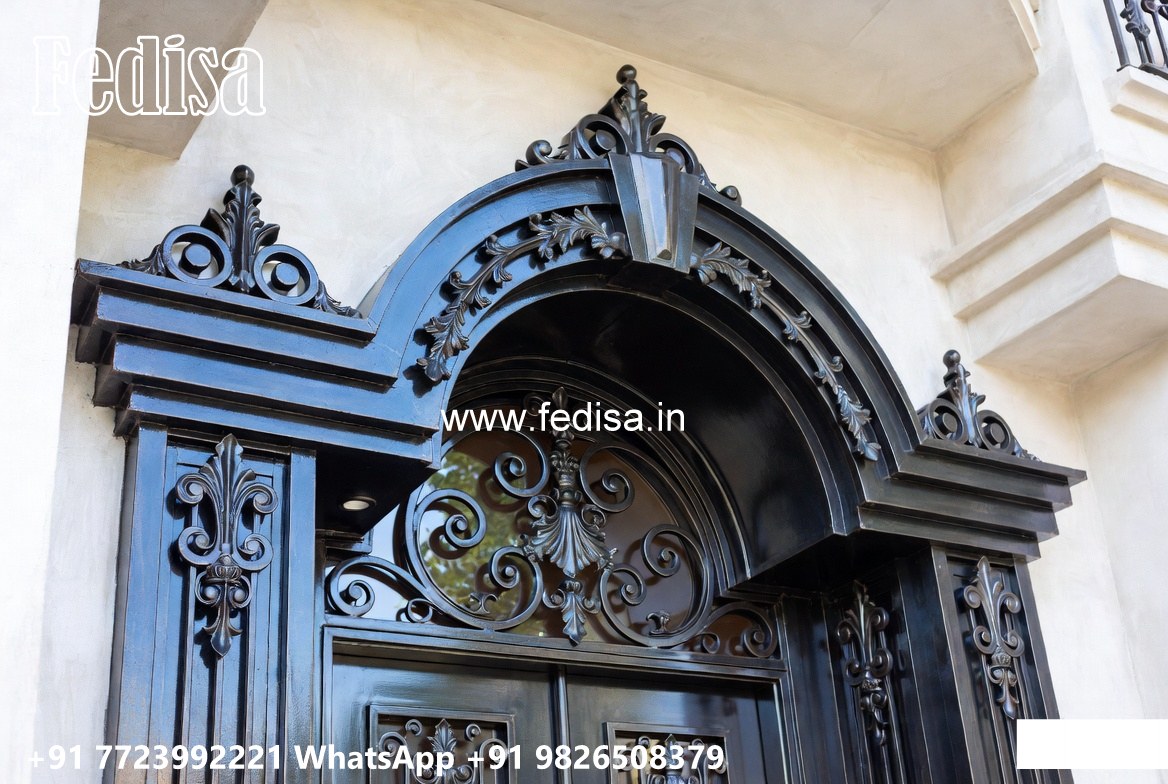 Villa Elevation Iron Design with Attractive Modern Features No-2828