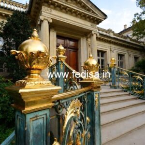 Elegant Brass Handrail For Luxury Staircases MS Box Grill Design