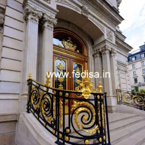 Stylish Brass Balcony Railing For Contemporary Homes Tares Railing Design